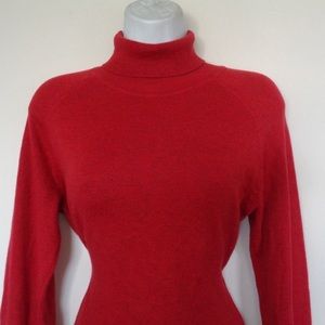 Women’s Woolrich Sweater